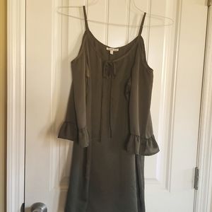 3/$10 EUC adorable cold shoulder dress